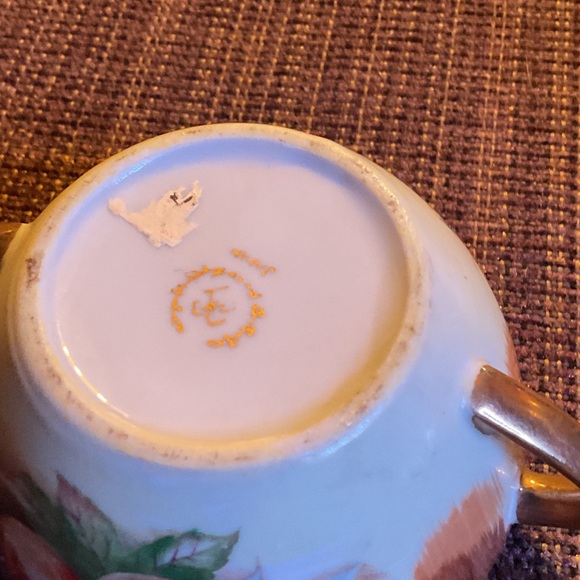 Vintage Ceramic Creamer and Sugar Bowl Set - Picture 8 of 9